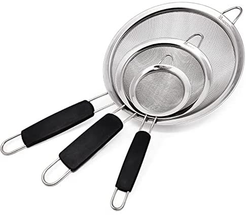 Makerstep Set of 3 Stainless Steel Fine Mesh Strainers. Graduated Sizes 3.38", 5.5", 7.87" Strainer Wire Sieve Sifter with Insulated Handle for Kitchen Gadgets Tools